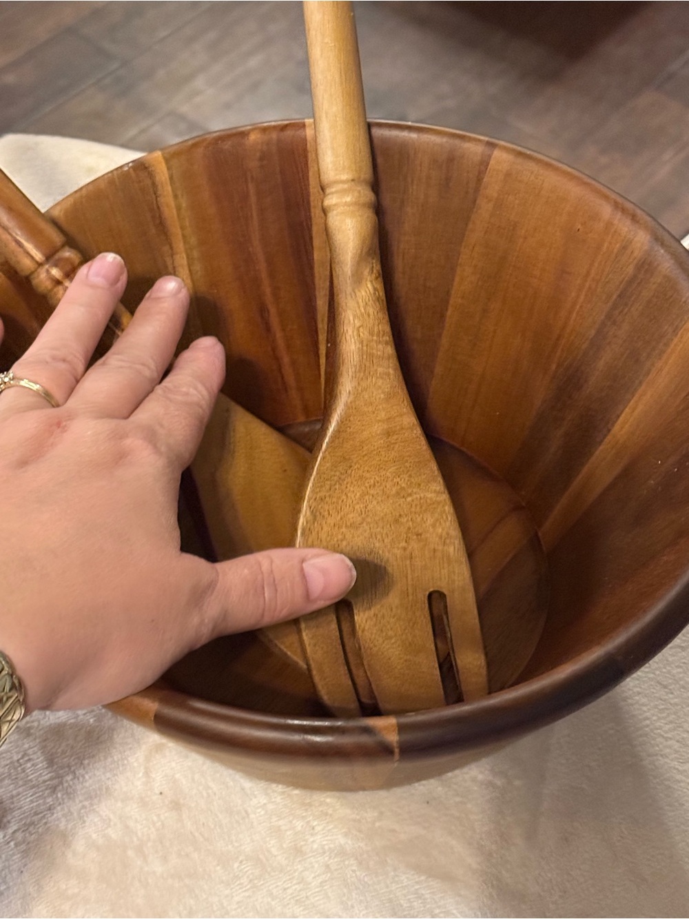 Pampered Chef Teak Bowl Set